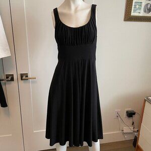 Joseph Ribkoff Slvless Scoop Nk Lightweight Pleated Fit & Flare Dress Black Sz 8